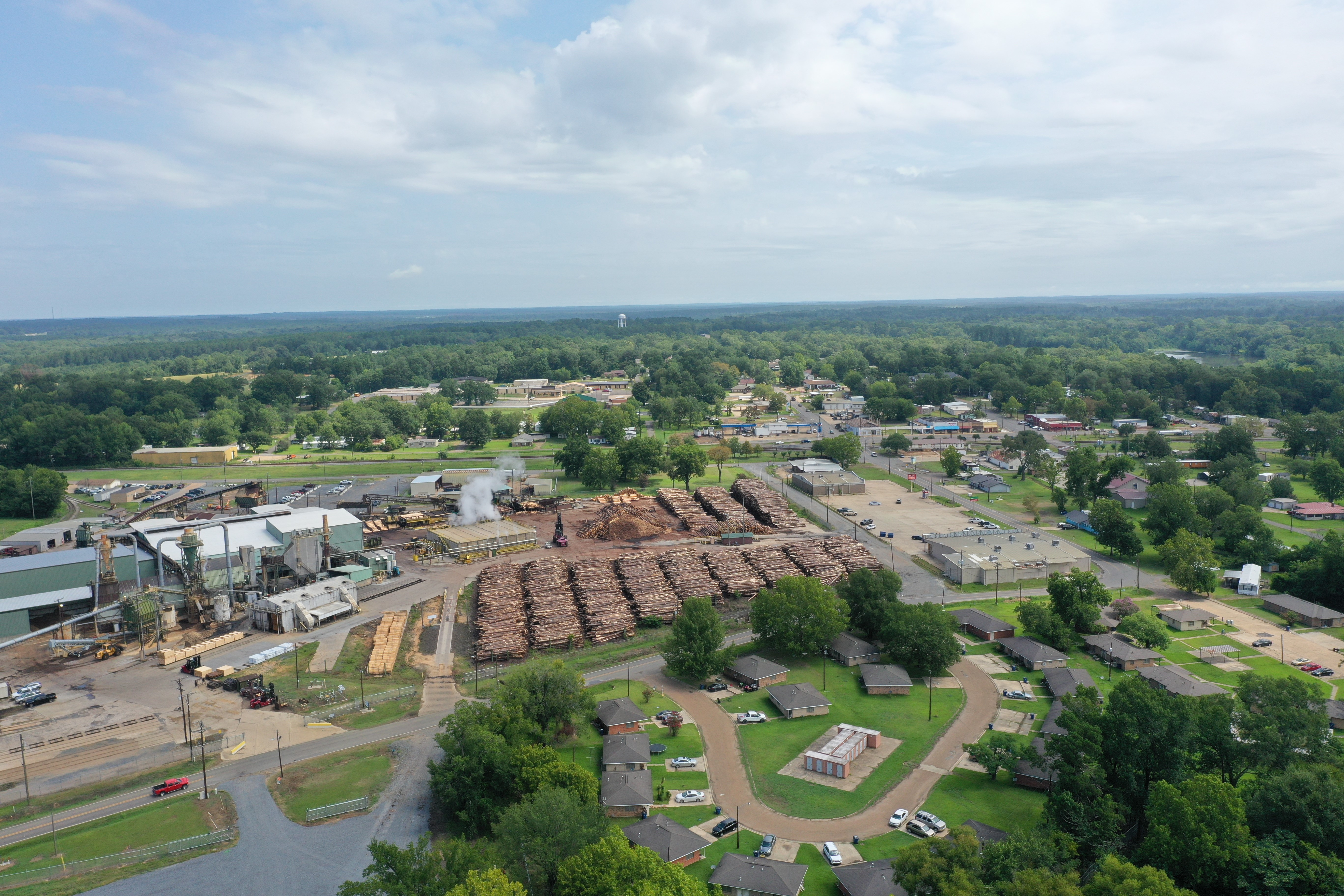 Airial view of the Zwolle veneer plant and the surrounding community.