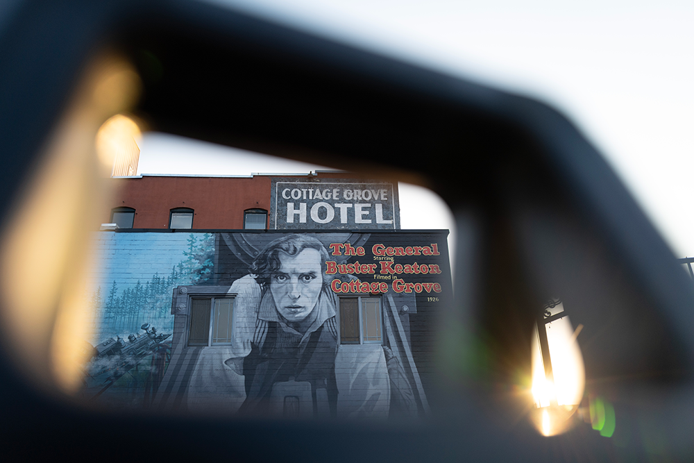Image of a mural in Cottage Grove of Buster Keaton from the film The General, which was filmed in the town.