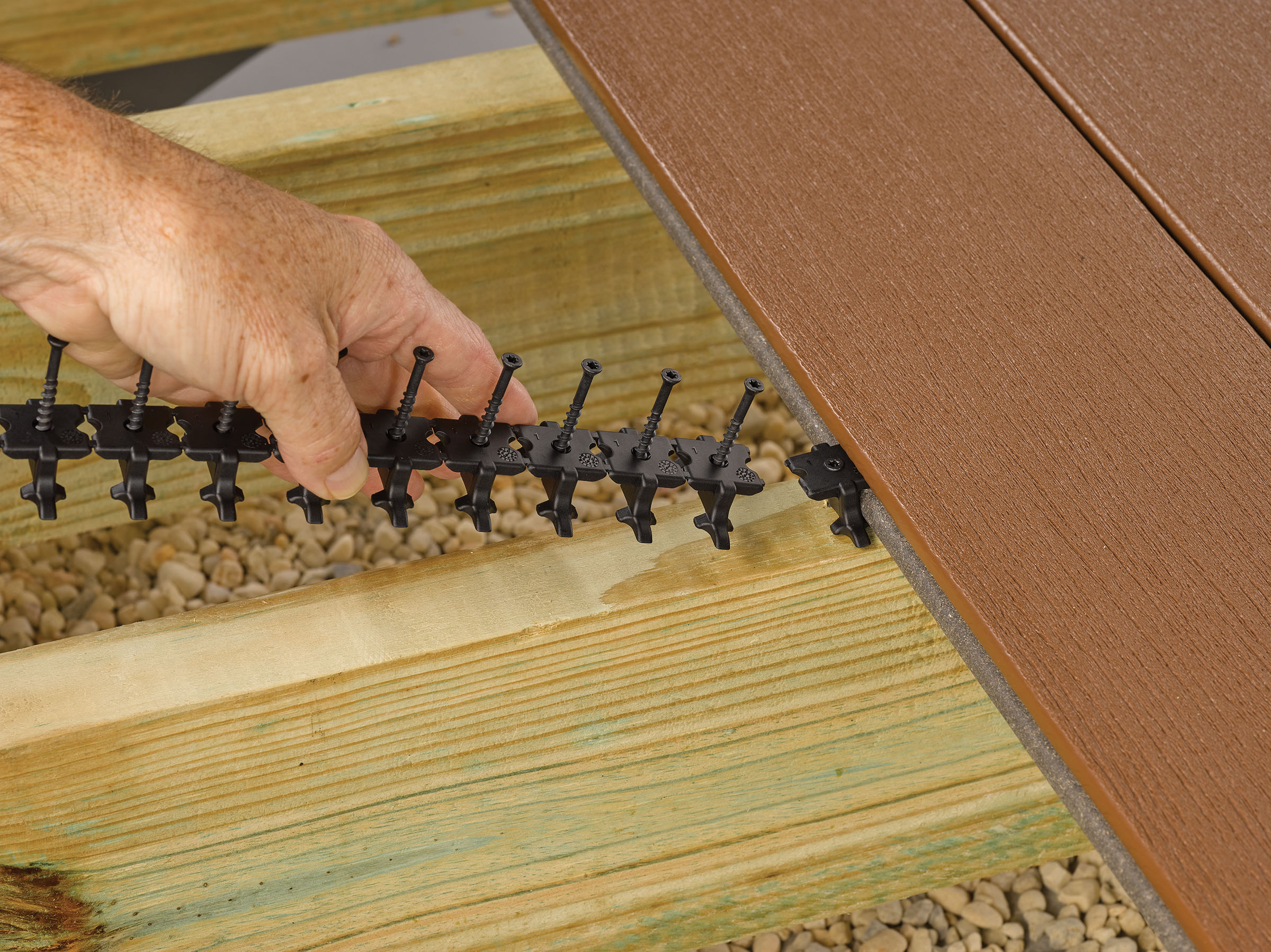 TimberTech_April 2024_Blog 1_Fastener-EDGELoc-5-Break-Off-Clip.jpg