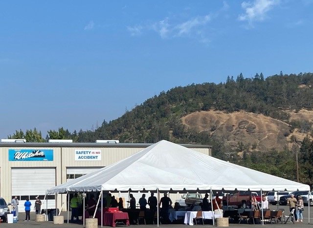 Image of the Whitaker shop in Wilbur, Oregon.