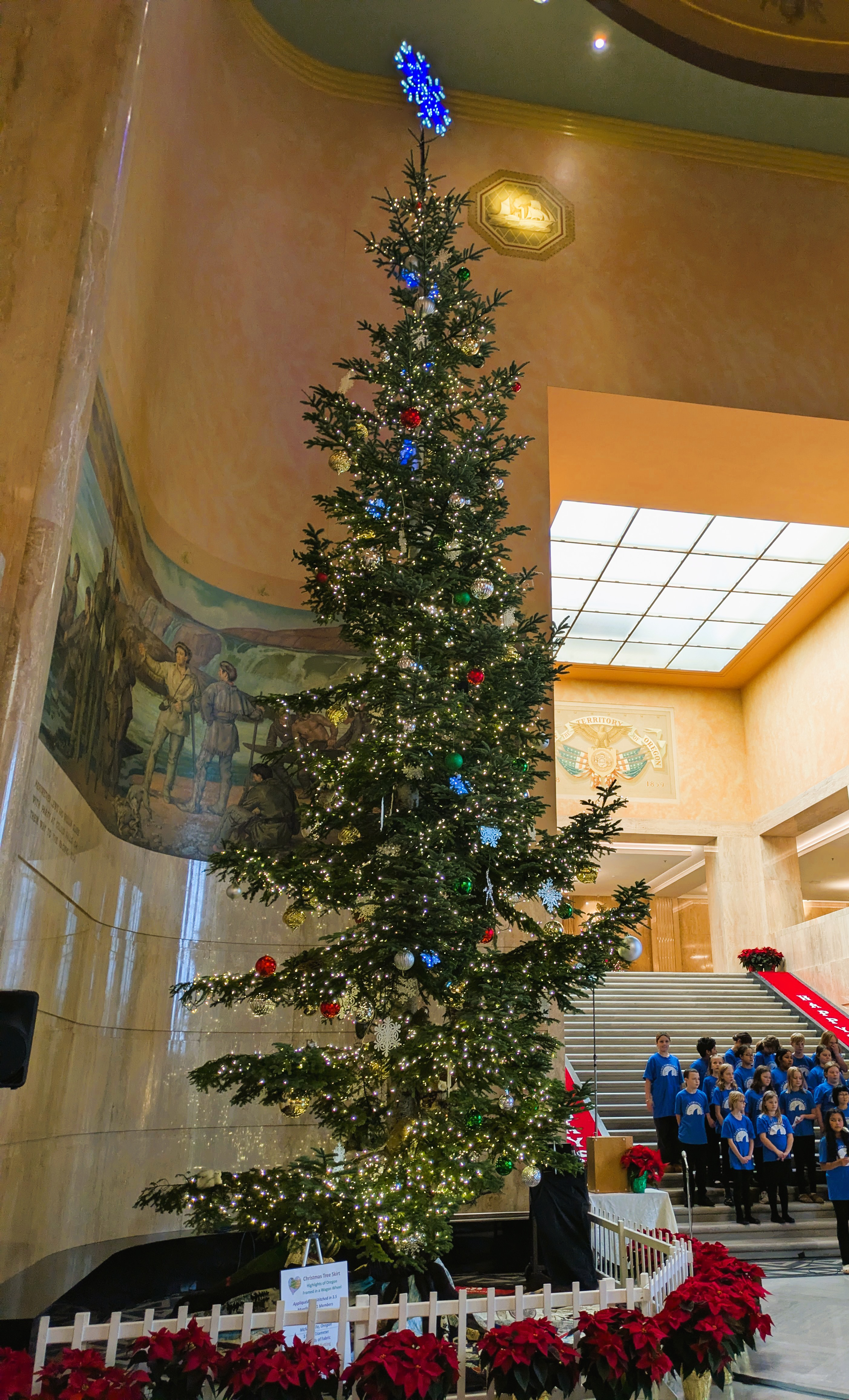 Image of the Grand tree in the Oregon State Capitol.
